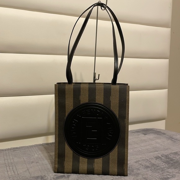 Fendi Vintage Logo Stamp Pequin Coated Canvas Shoulder Bag - Picture 2 of 15